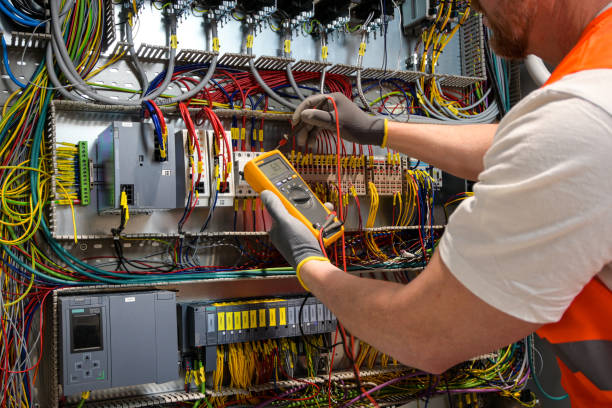 Best Local Electrician Companies  in Bratenahl, OH